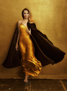 Анджелина Джоли пред Vogue