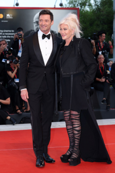 Хю Джакман и съпругата му на кинофестивала във Венеция