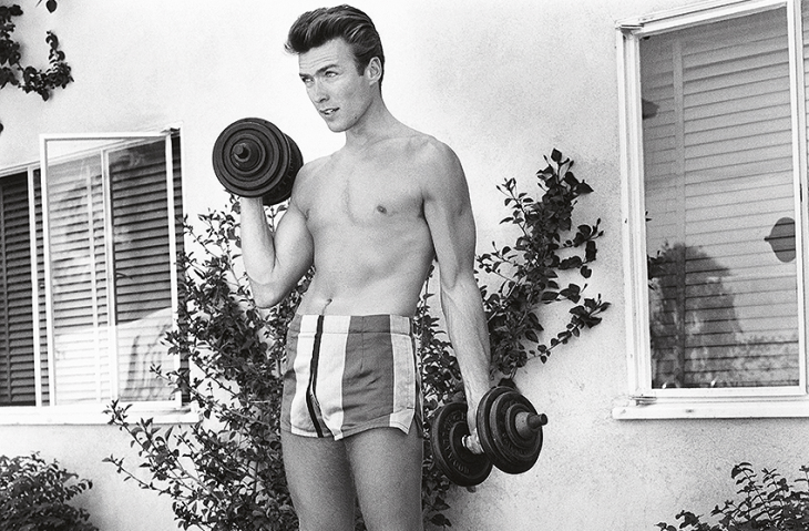 1 юни 1956 година В Лос Анджелис е горещо а