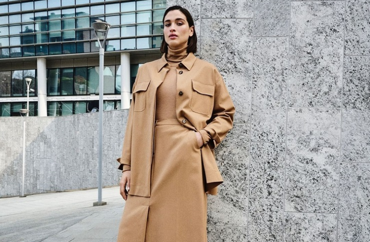 е празник на елегантността и изтънчеността на безупречността в силуетите