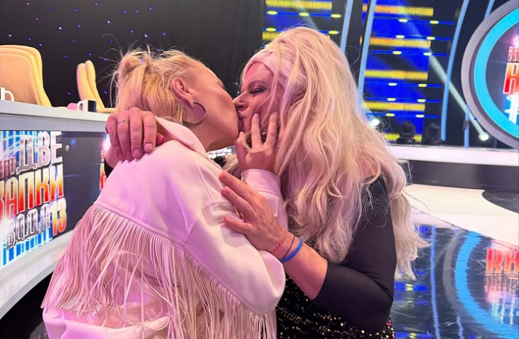 Да трудно е по тези снимки да се прецени коя