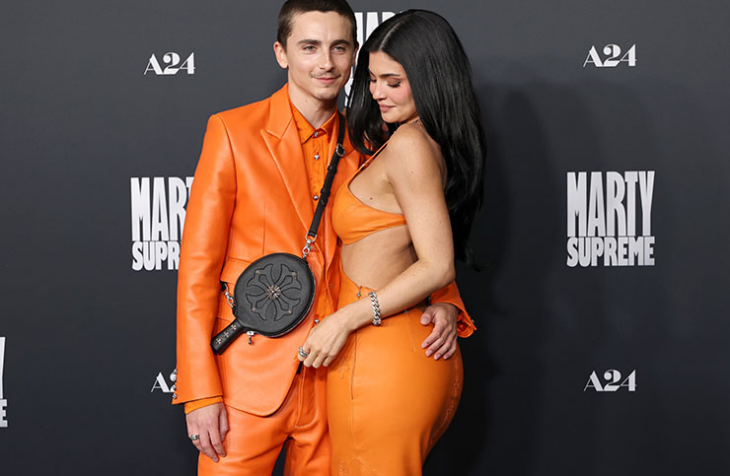 Тимъти Шаламе и приятелката му Кайли Дженър буквално запалиха червения