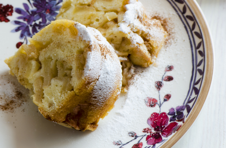 Нежната структура на този деликатен десерт идва от ябълките Необходими