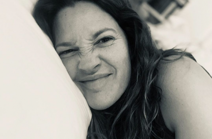 Дрю Баримор навърши 48 години и по случай рождения си