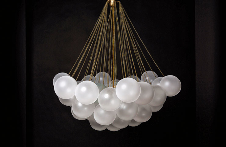 Сферичната форма определено вдъхновява дизайнерите Виждаме я все по често в лампи