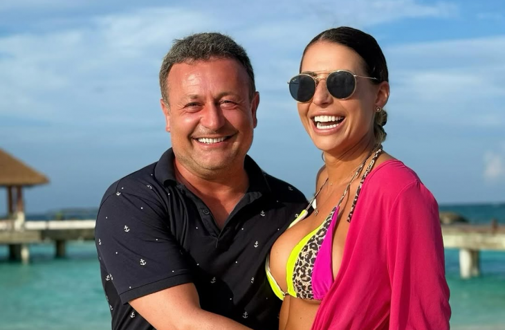 Слуховете че телевизионният водещ Димитър Рачков е открил отново любовта