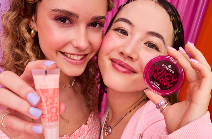 Сочно блестящо и супер забавно – линията essence JUICY е