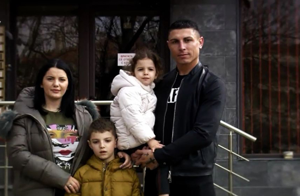 Българският Роналдо размени съпругата си в „Смени жената“ | EVA.bg