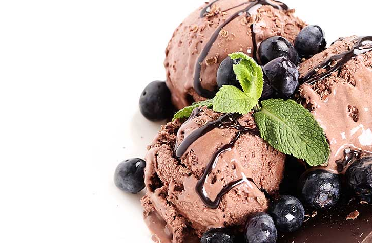 Харесвам се с мустаци от 3 годишен а сладолед обикнах още