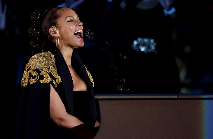 Концертът Парти в двореца беше връхната точка на третия ден