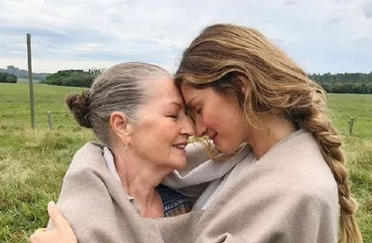 Майката на топмодела Жизел Бюндхен е починала в болница в