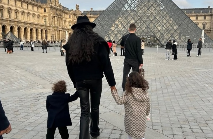 Една нощ в Лувъра ексклузивно за теб и без огромни