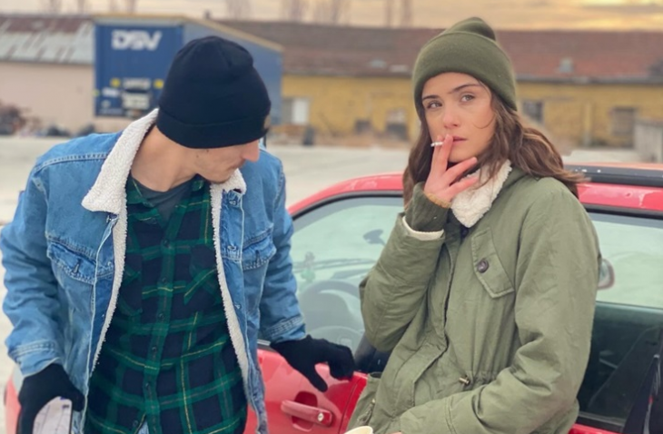 Момче и момиче или по скоро – млади мъж и жена