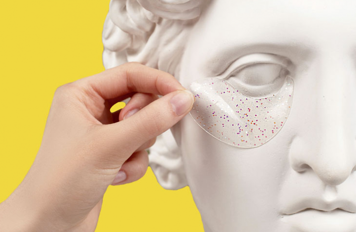 Не е ли ирония маските добавиха блясък в погледа