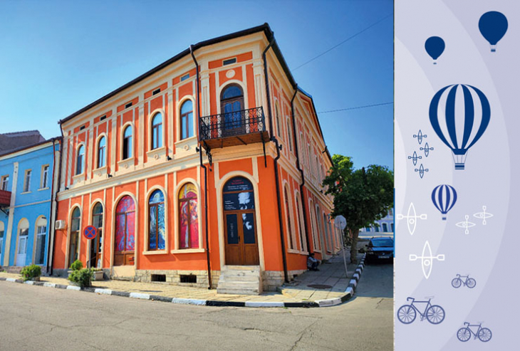 Чувам се с Евгения Найденова по телефона след работно време