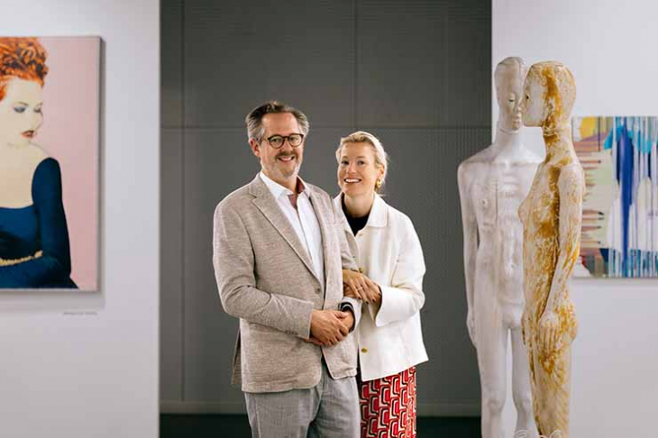 Нина Гшайдер и Франц Ийм са екстравагантна двойка застрахователи и