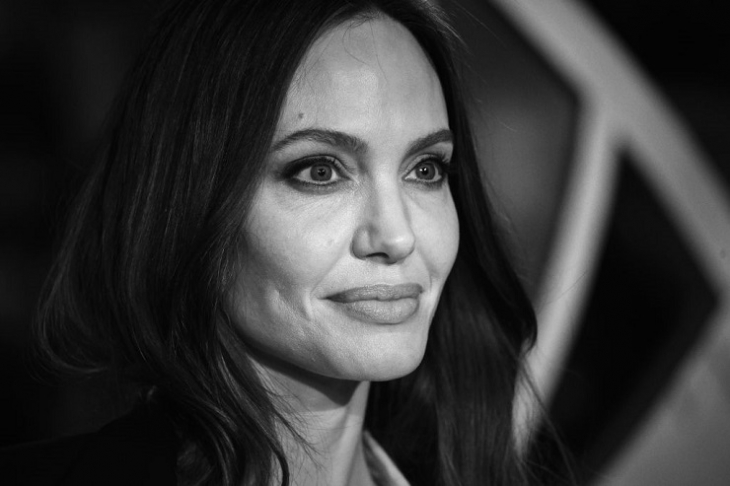 Майка ми нямаше късмета да живее много дълго Затова гледам