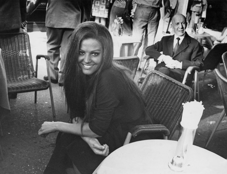 Светът на киното се сбогува с една от най великите си