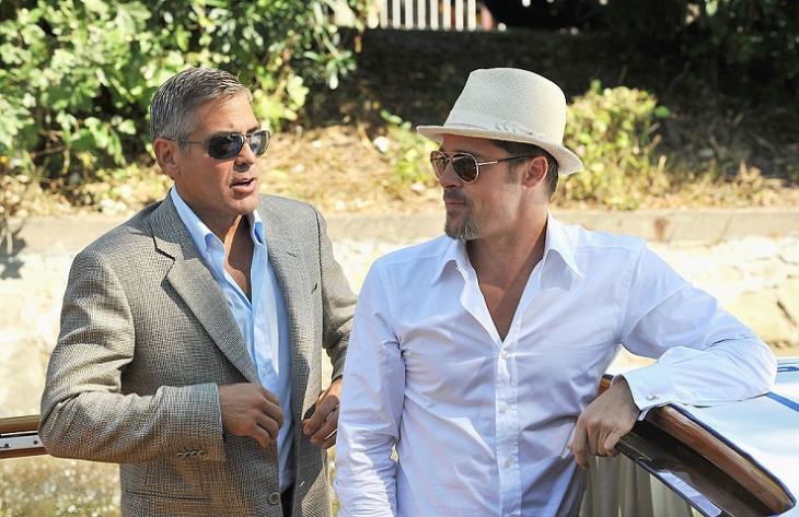 Джордж Клуни и Брад Пит взривиха Интернет Двамата са на корицата