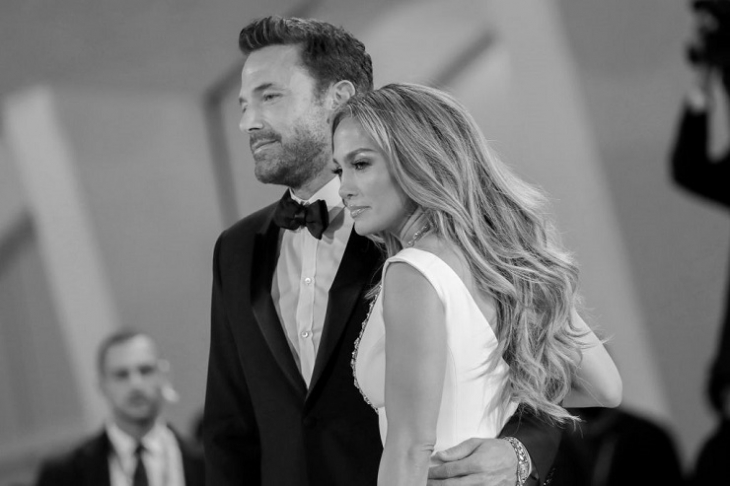 Дженифър Лопес подаде молба за развод на 20 август Това е