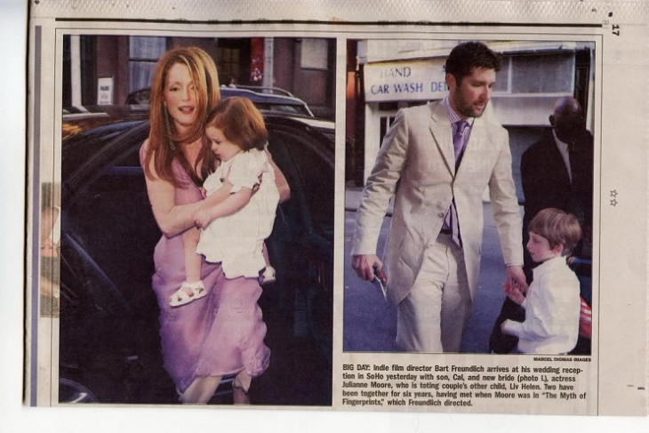 Джулиан Мур използва социалните мрежи за да отбележи 22 ата годишнина