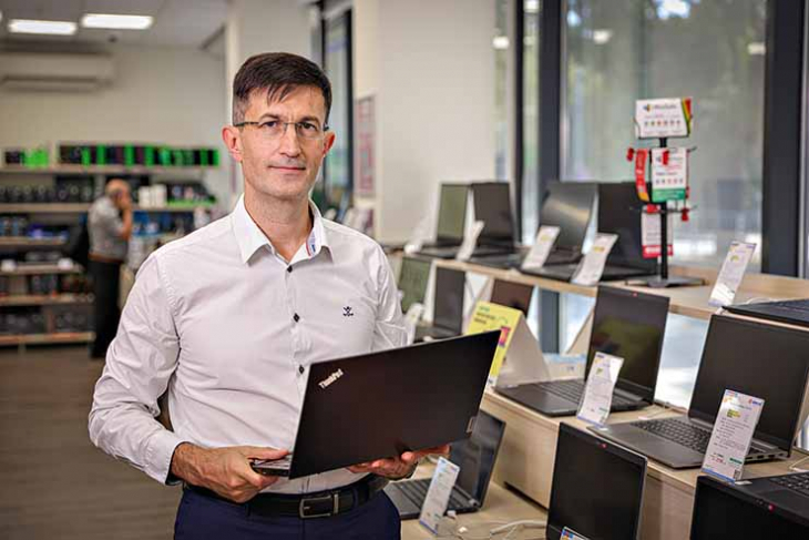 Успехът е да правиш нещата които те правят щастлив и