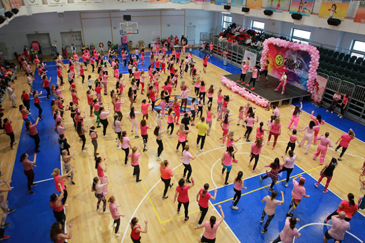 Третото издание на розовото зумба парти в подкрепа на болните