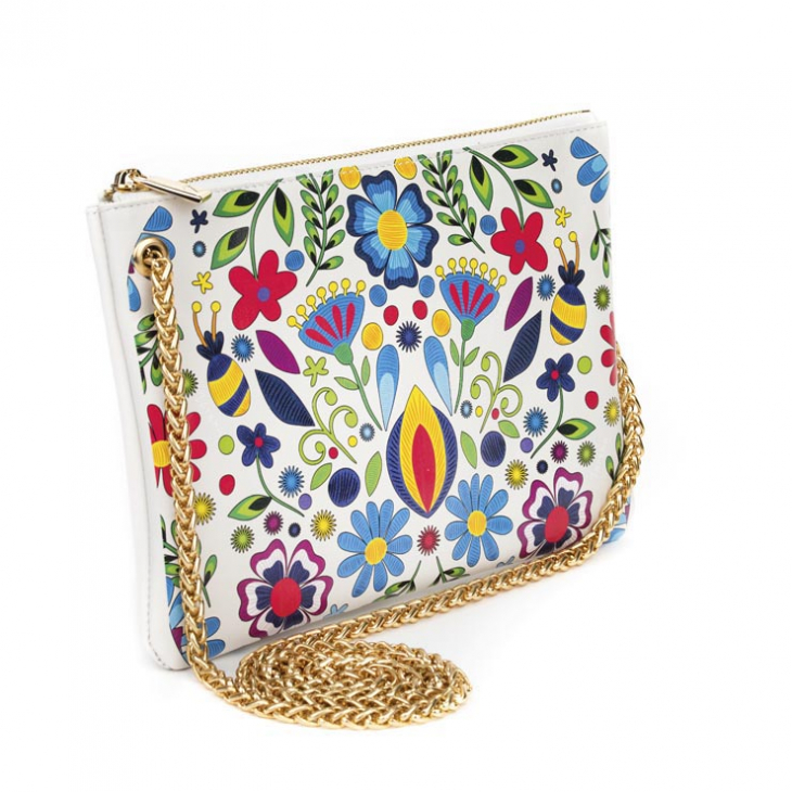 Какво се побира в една дамска чанта Денят животът земята