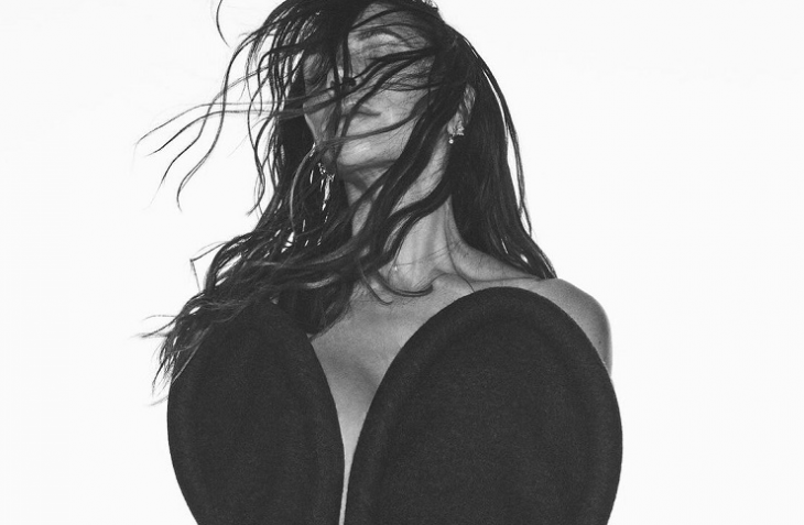 Виктория Бекъм е на корицата на австралийския Vogue този месец